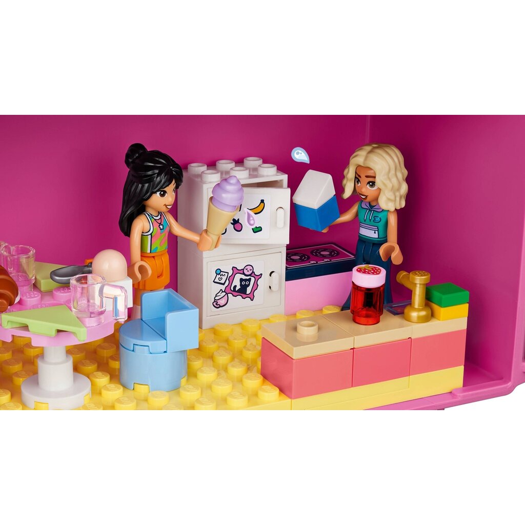 LEGO CREATIVE DOLLHOUSE SUITCASE