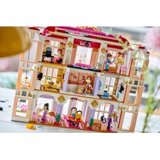 LEGO HEARTLAKE CITY GRAND HOTEL