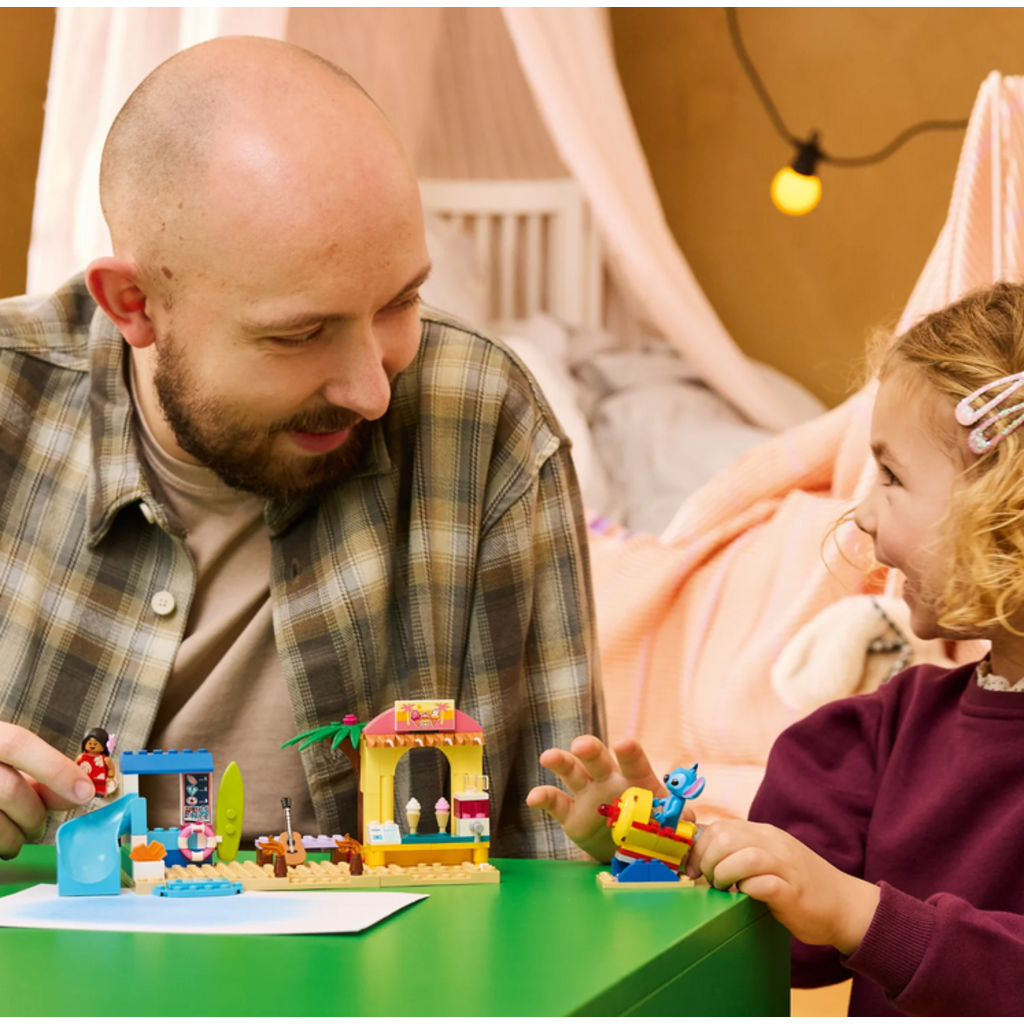 LEGO BEACH FUN WITH LILO & STITCH