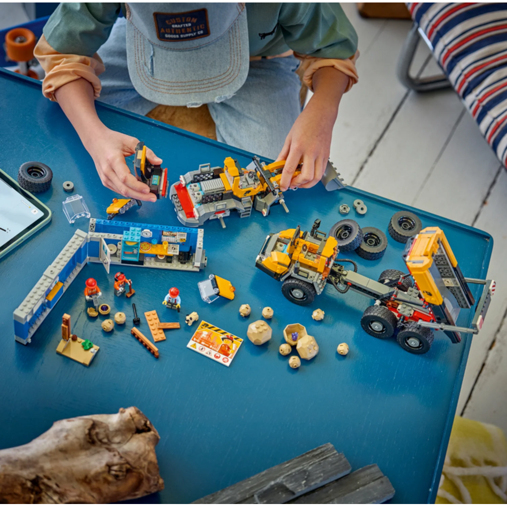 LEGO DUMP TRUCK & FRONT END LOADER