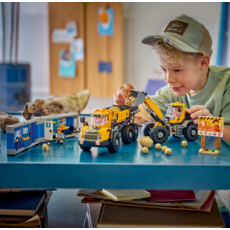 LEGO DUMP TRUCK & FRONT END LOADER