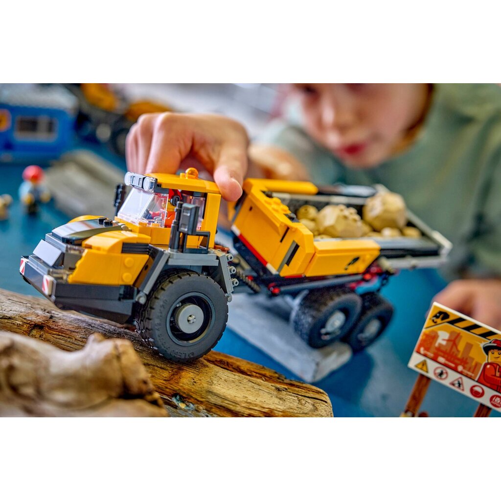 LEGO DUMP TRUCK & FRONT END LOADER