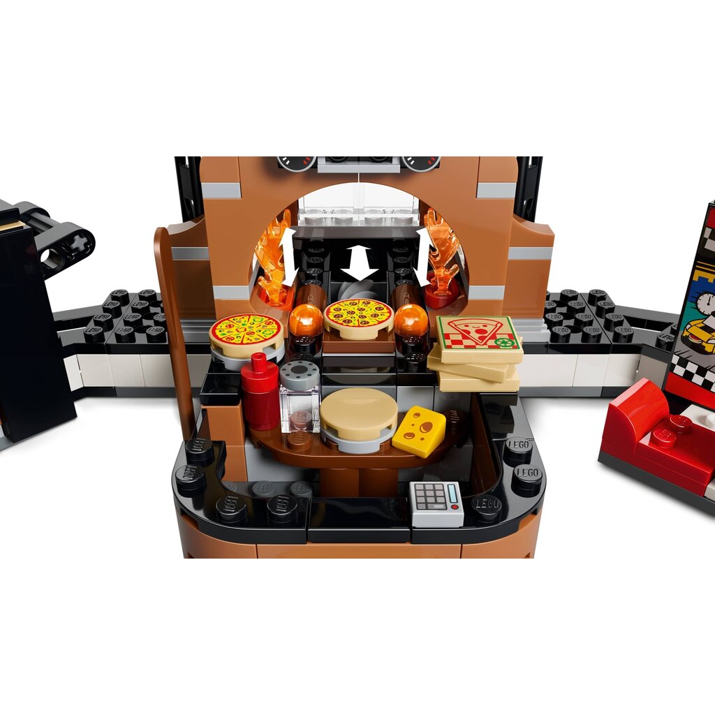LEGO PIZZA DELIVERY EXPERIENCE WITH VEHICLES