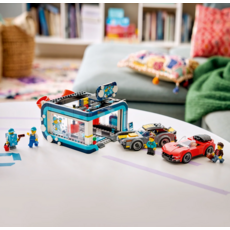 LEGO DRIVE-THROUGH CAR WASH