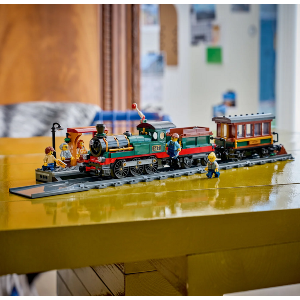 LEGO VINTAGE STEAM TRAIN
