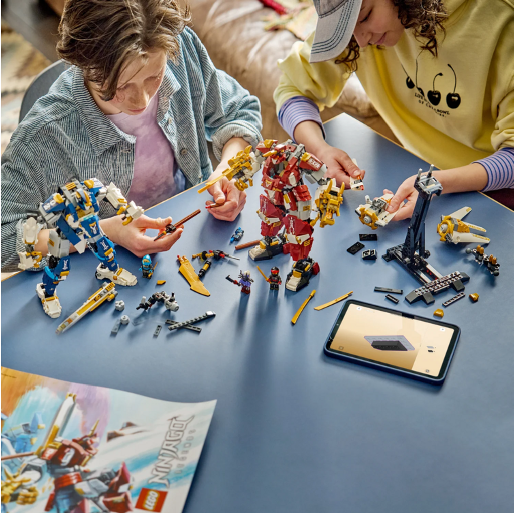 LEGO THE TWIN TITAN MECHS