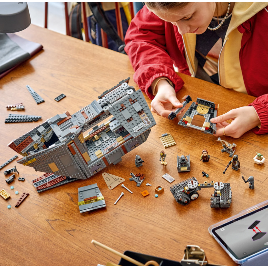 LEGO OFFWORLD SANDCRAWLER AND MUDHORN