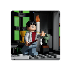 LEGO KNOCKTURN ALLEY WIZARDING SHOPS
