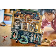 LEGO HOGWARTS CASTLE EAST WING
