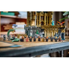 LEGO HOGWARTS CASTLE EAST WING