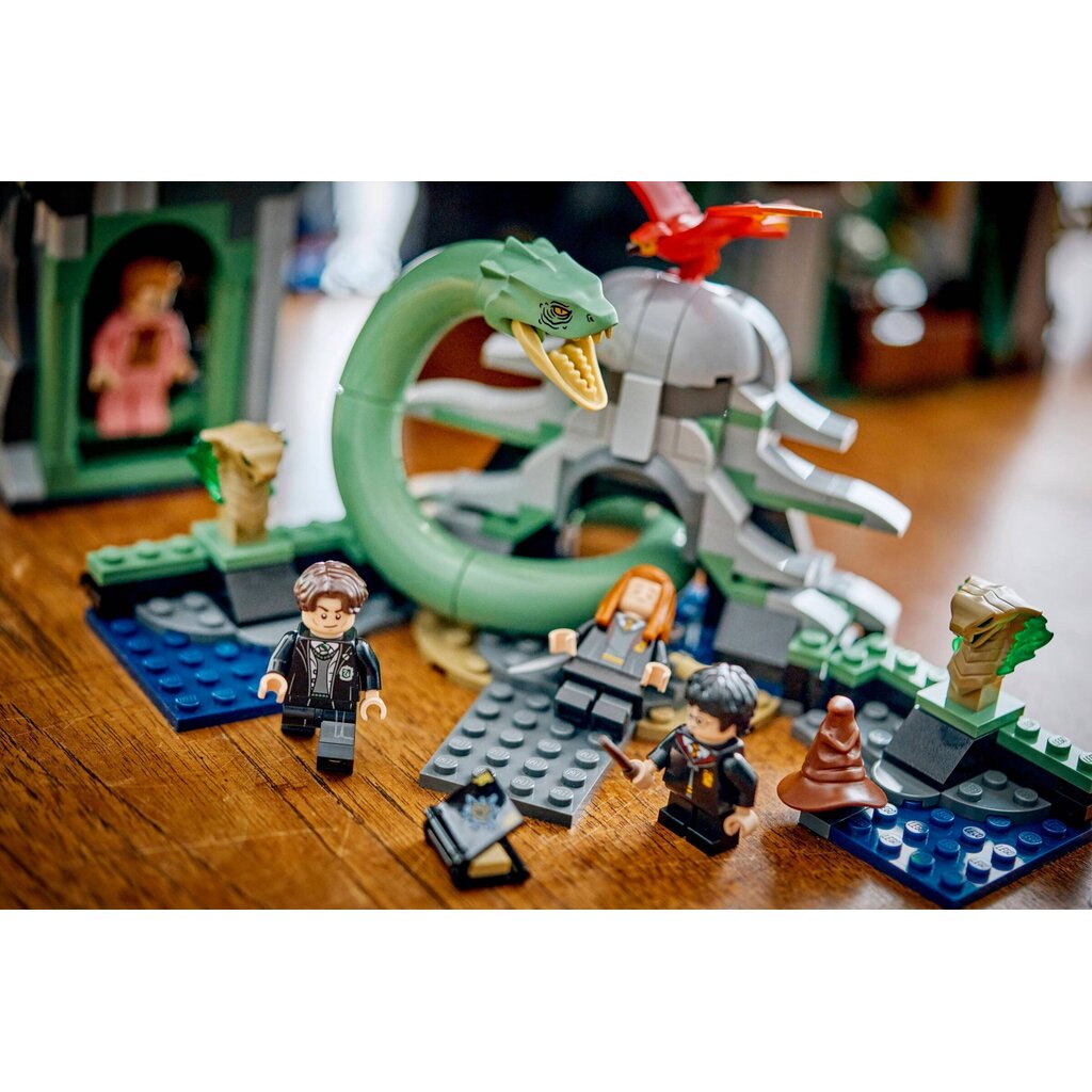 LEGO HOGWARTS CASTLE EAST WING