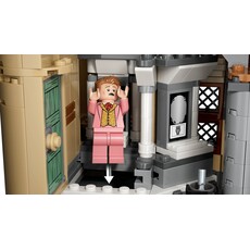LEGO HOGWARTS CASTLE EAST WING