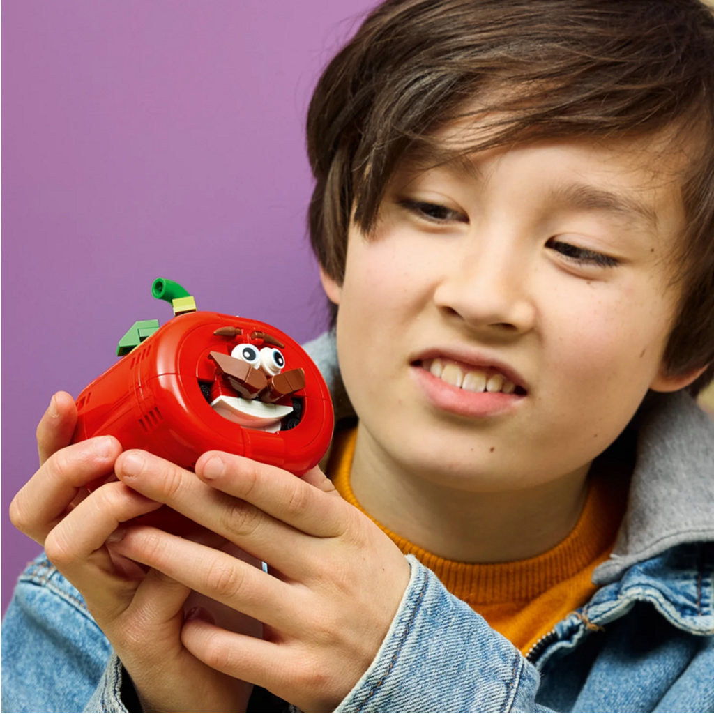 LEGO TOMATOHEAD