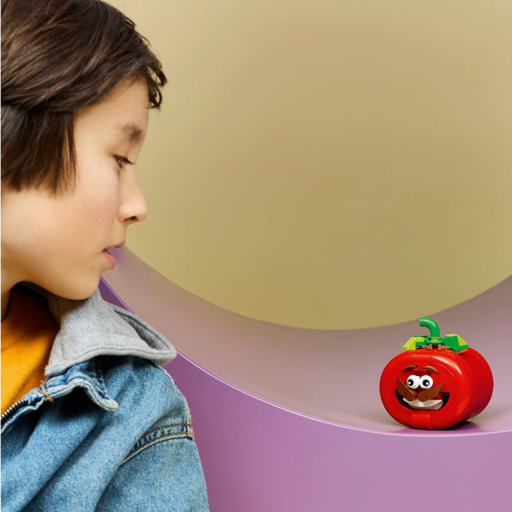 LEGO TOMATOHEAD