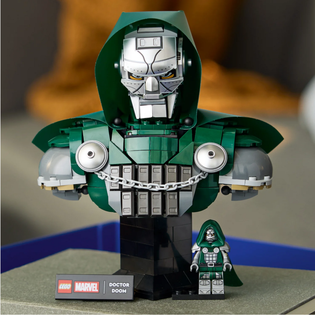LEGO DOCTOR DOOM BUST