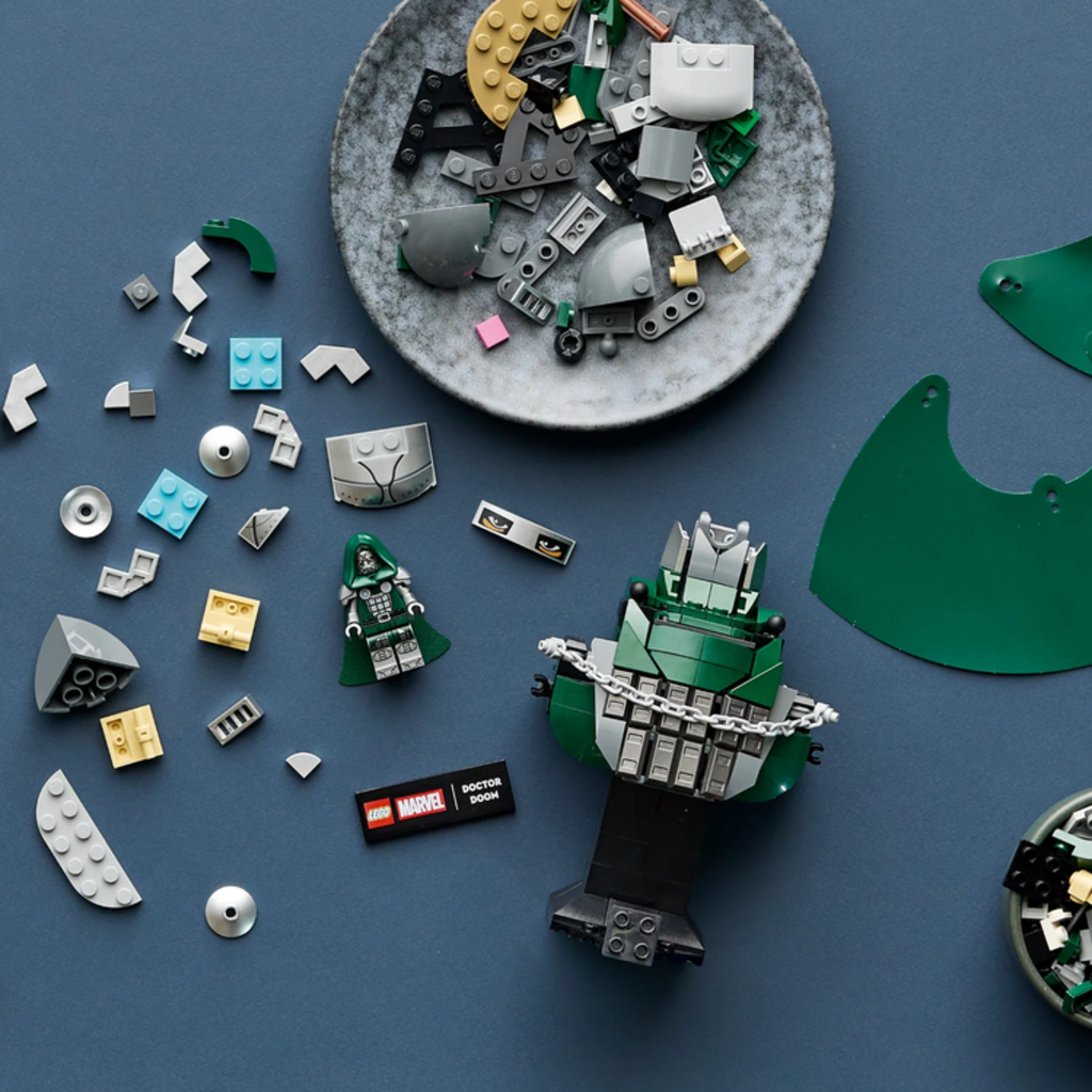 LEGO DOCTOR DOOM BUST
