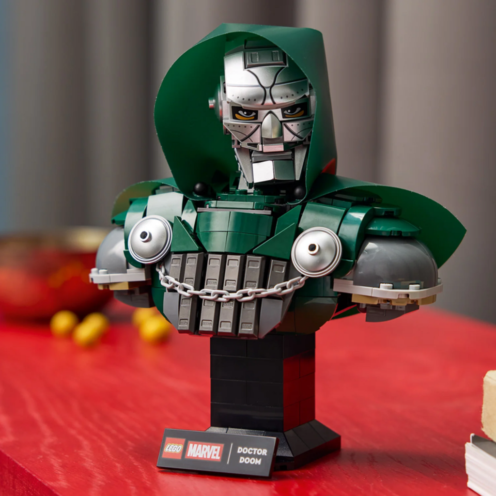 LEGO DOCTOR DOOM BUST