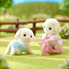 CALICO CRITTERS FLORA RABBIT TWINS CALICO CRITTERS