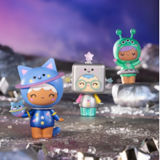 MOMIJI OUT OF THIS WORLD MESSAGE DOLL BLIND BOX