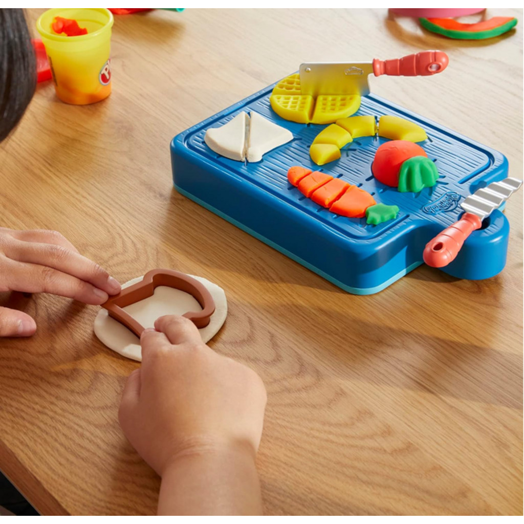 PLAY DOH PLAY DOH LITTLE CHEF SET WITH KITCHEN ACCESORIES