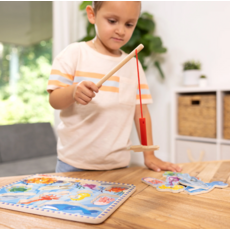 MELISSA AND DOUG FISHING MAGNETIC PUZZLE GAME