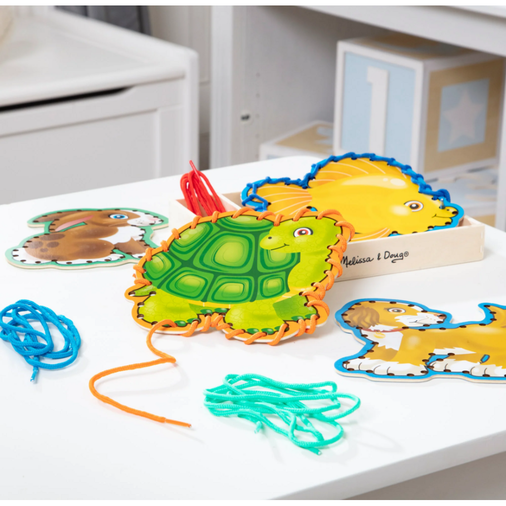 MELISSA AND DOUG PETS LACE & TRACE