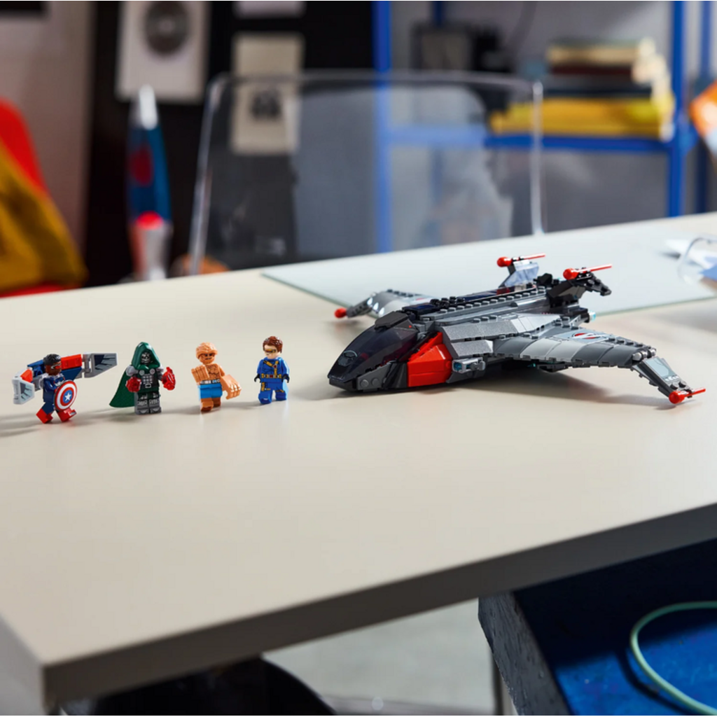 LEGO AVENGERS DOOMSDAY QUINJET
