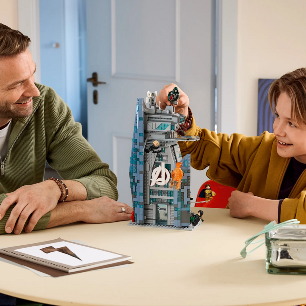 LEGO AVENGERS: DOOMSDAY NEW AVENGERS TOWER