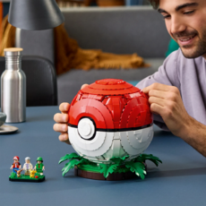 LEGO ICONIC TRAINER MOMENTS POKE BALL