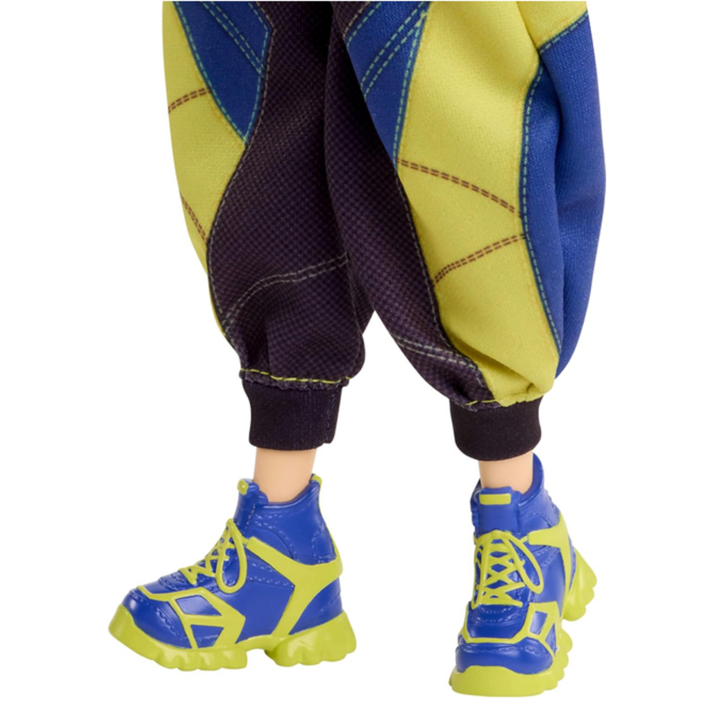 MATTEL KPOP DEMON HUNTERS FASHION DOLL ZOEY