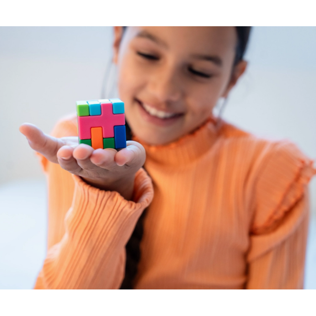 SMART TOYS AND GAMES IQ QUUB