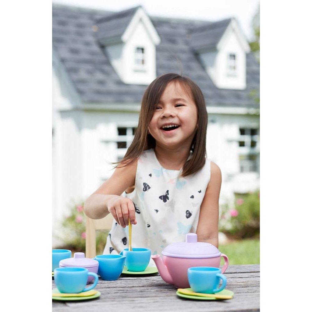 GREEN TOYS RECYCLED TEA SET