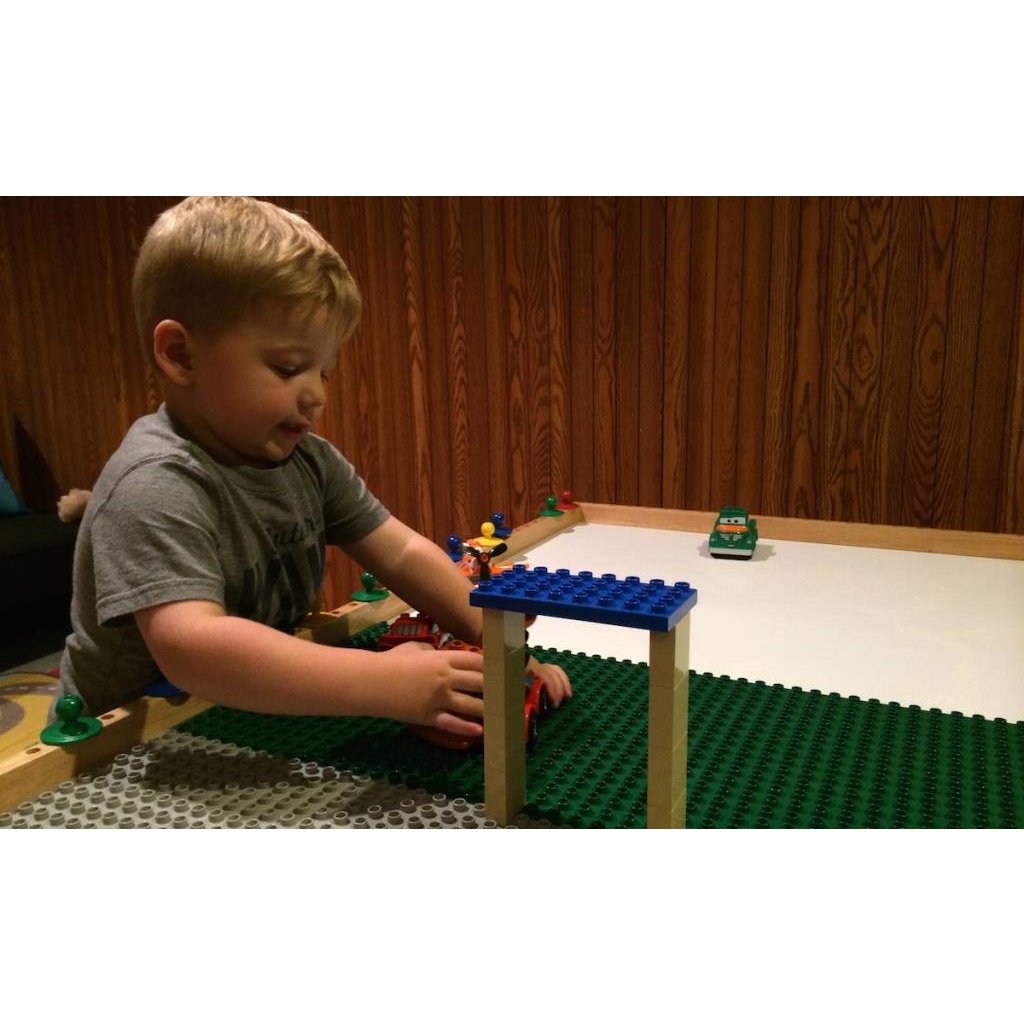 nilo table lego mats