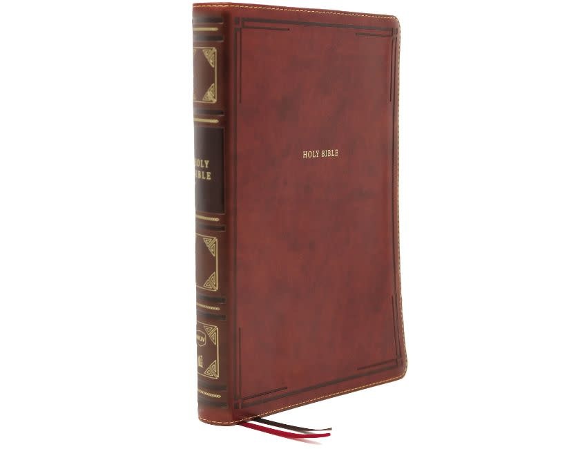 NKJV, Thinline Reference Bible, Leathersoft, Brown, Red Letter Edition, Comfort Print