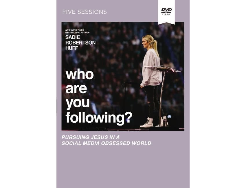 Sadie Robertson Who Are You Following? Video Study