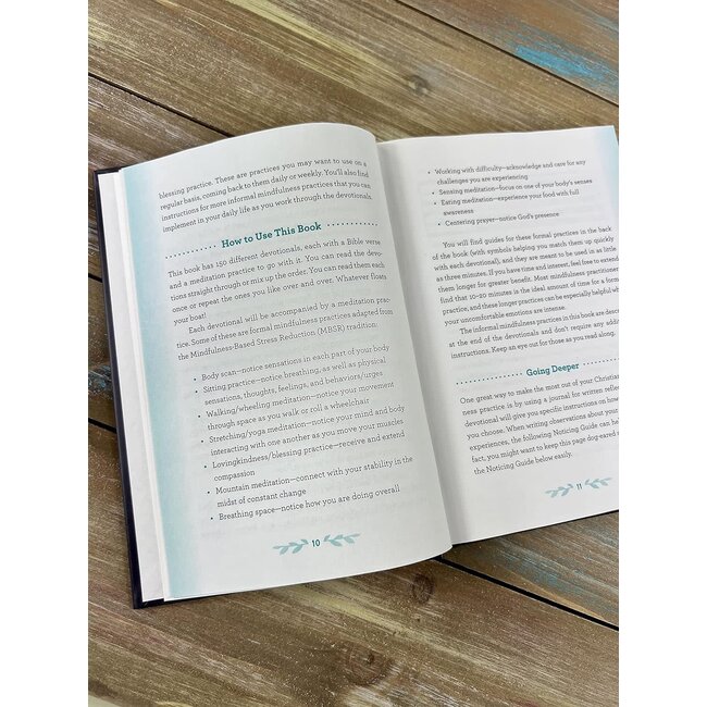 A Mindful Moment: 5-Minute Meditations and Devotions