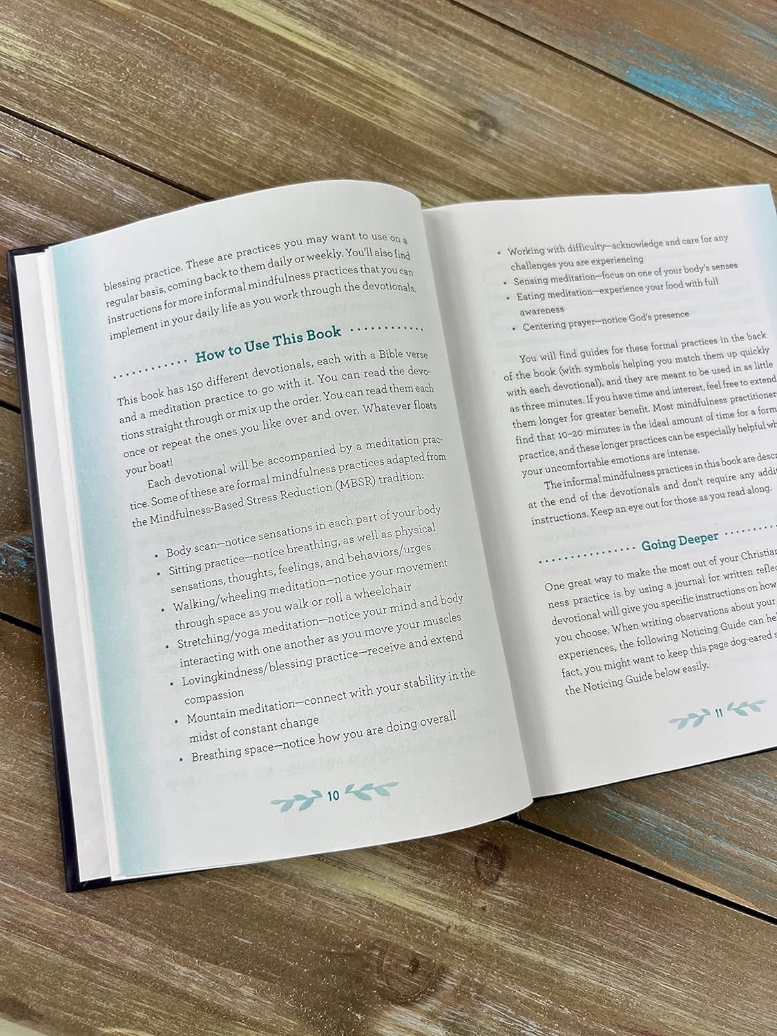 A Mindful Moment: 5-Minute Meditations and Devotions