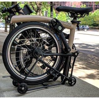 Brompton 2026 Brompton C Line 12spd - Mid - Rack - Dune Sand / Black