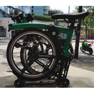 Brompton 2026 Brompton C Line Urban 4spd - Mid/Rack - Palm Green/Black