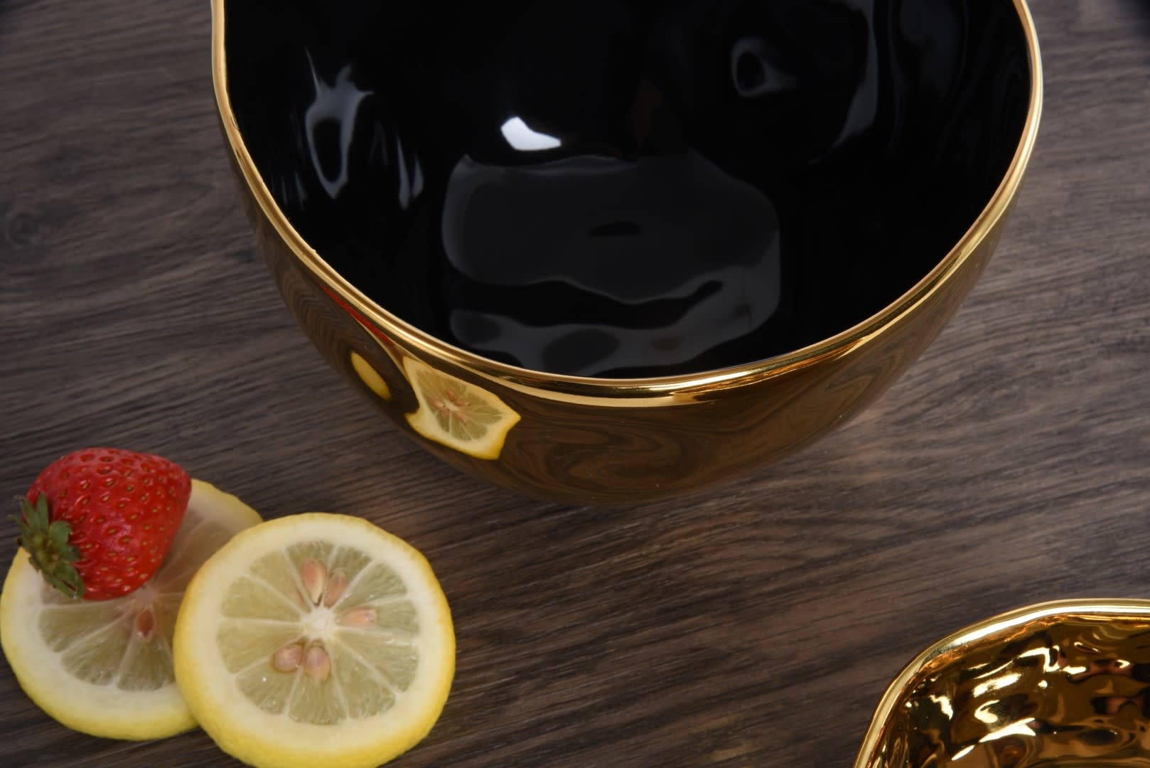 Black & Gold Medium Bowl
