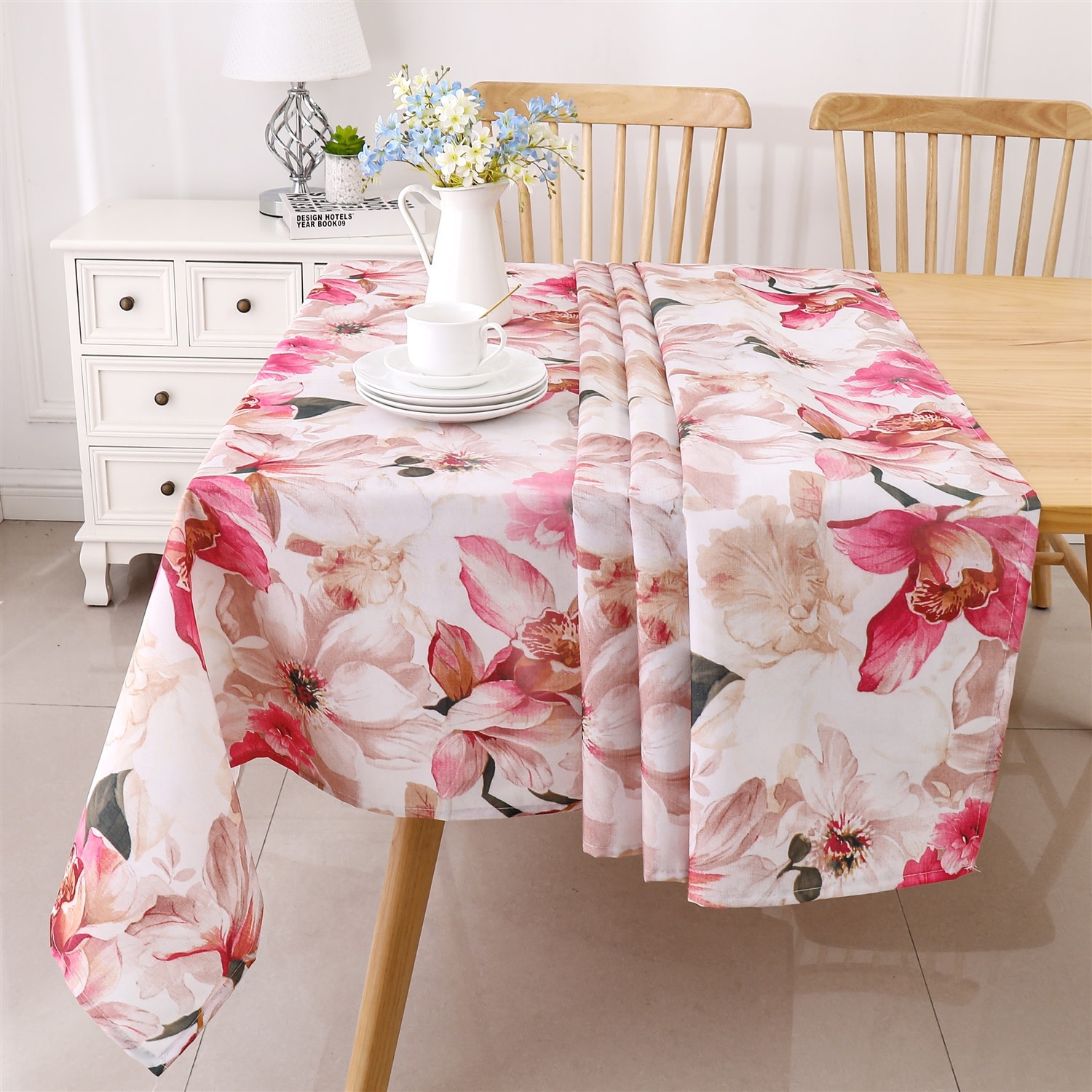 TC1500 70x144 Red Floral Tablecloth