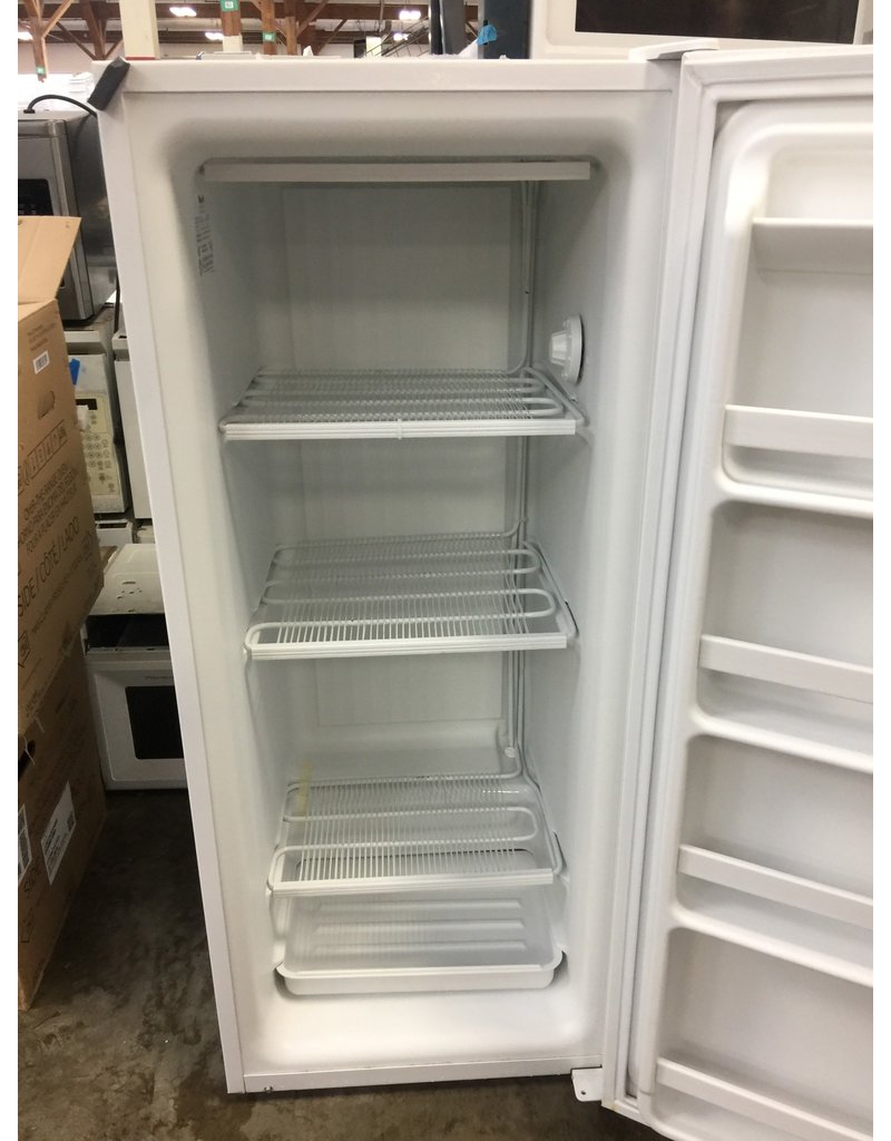 WOOD'S WOODS UPRIGHT WHITE FREEZER Discount City Appliance