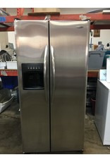 FRIGIDAIRE GALLERY FRIGIDAIRE GALLERY SIDE BY SIDE STAINLESS REFRIGERATOR W/ICE & WATER DISPENSER