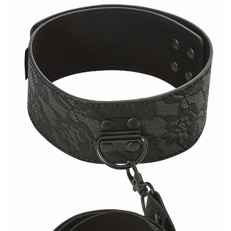 Sportsheets Locking Lace Collar and Leash