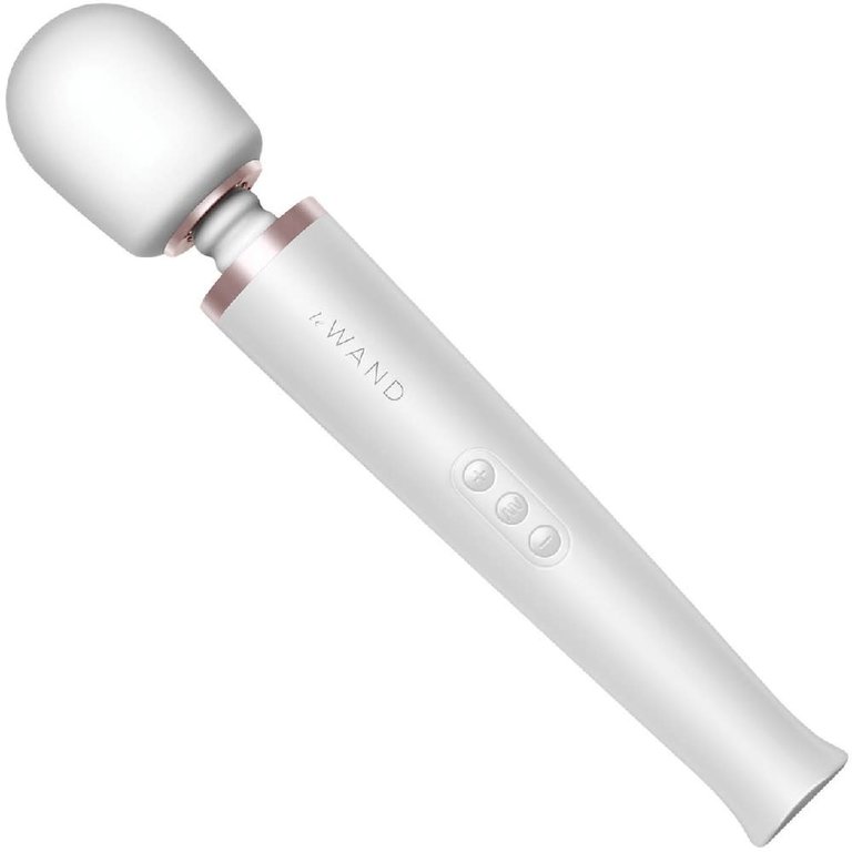 Le Wand Rechargeable Vibrating 10-Speed Wand Massager