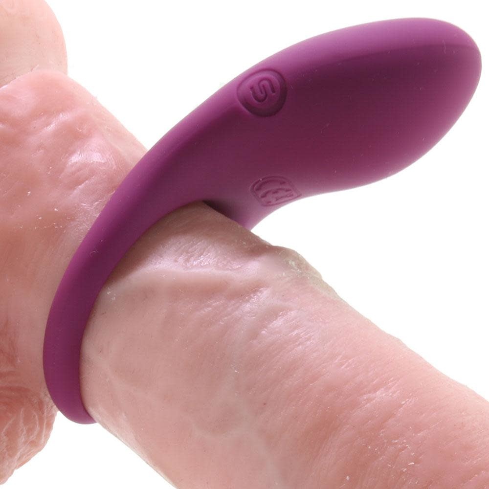 Winni Remote Vibrating Cock Ring picture