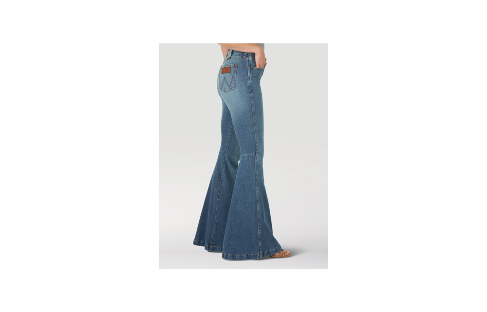 Women's Bargain Bells High Rise Stretch Pull-On Flare Jeans