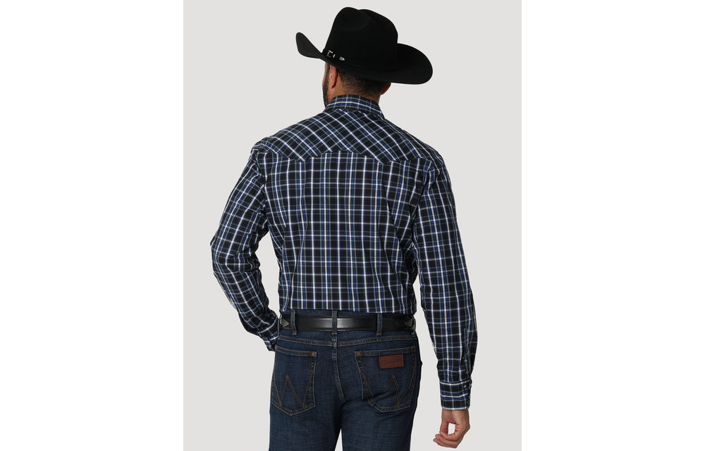 Wrangler Wrangler Men's Black Plaid Modern Fit Snap Front Shirt