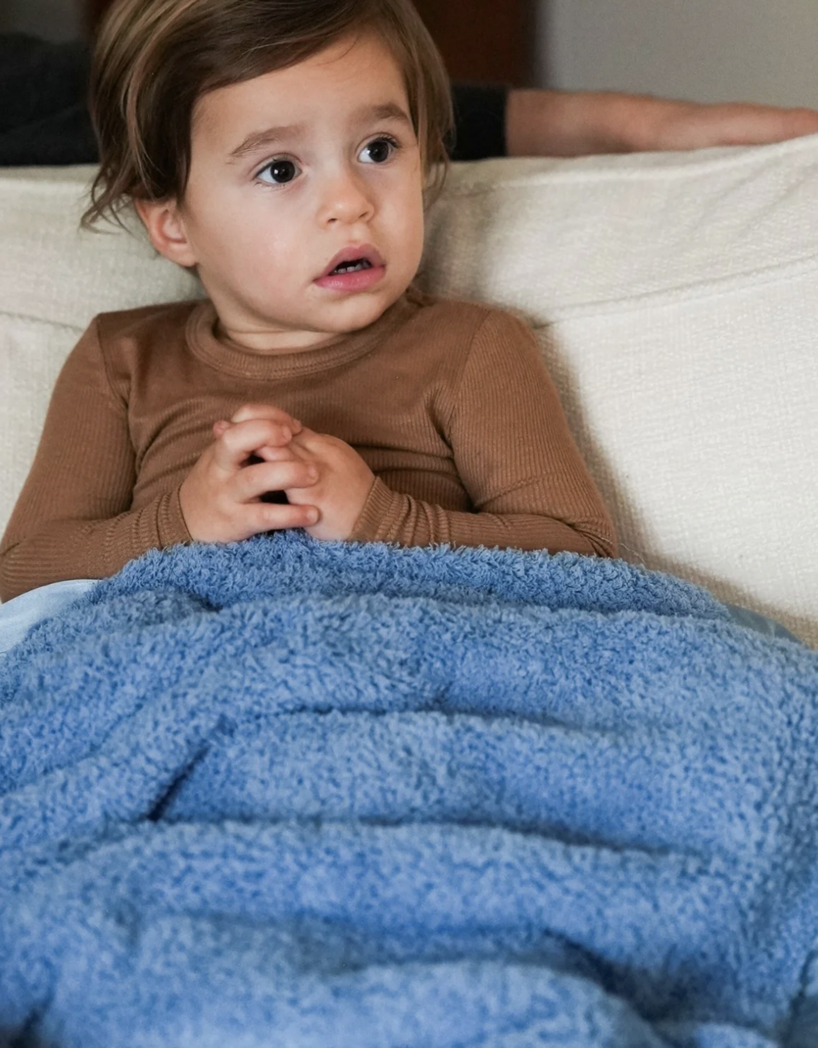 Little Giraffe Chenille Blanket Cornflower