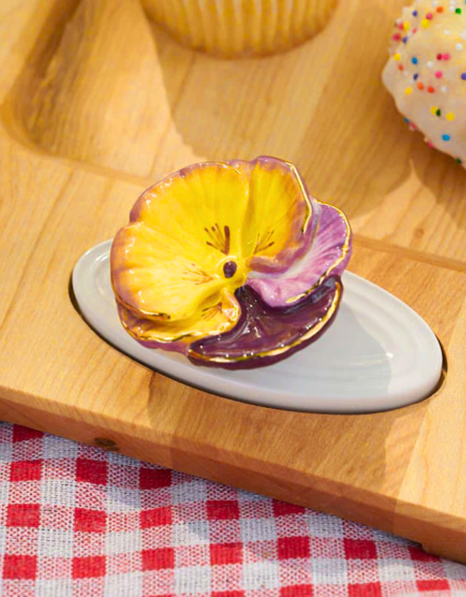 Nora Fleming Mini Pansy Pop